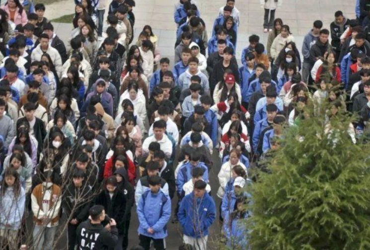 校園消防演練，防范于未“燃”