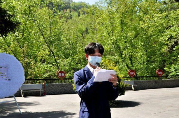 信息工程系“緬懷革命先烈、傳承紅色基因、爭(zhēng)做報(bào)國(guó)青年”黨史學(xué)習(xí)教育團(tuán)日活動(dòng)