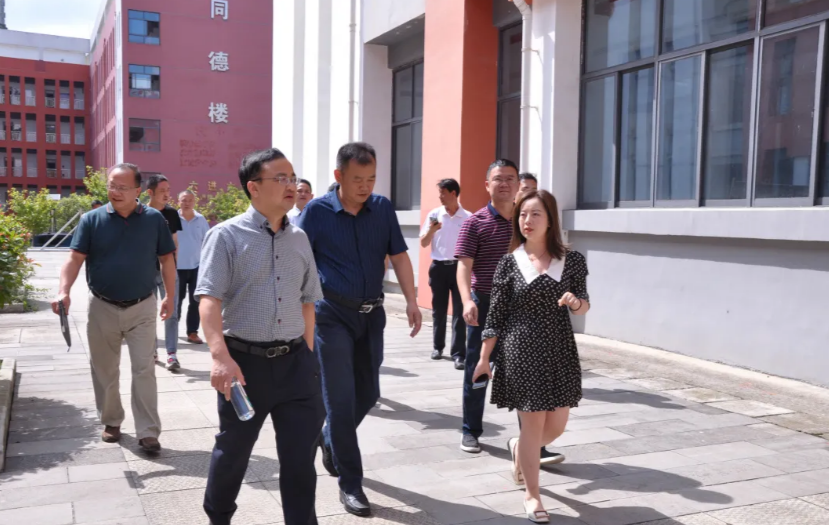 李涌、邱國援帶隊檢查技能大賽承辦項目準(zhǔn)備情況