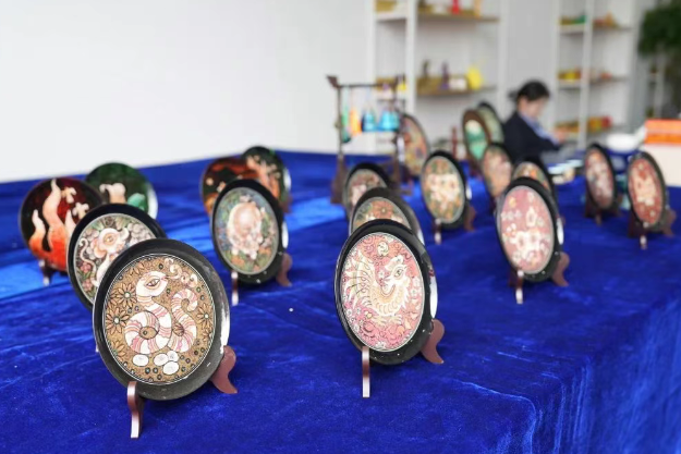 競賽進行時｜我院開展黔西北民族民間工藝技藝體驗活動，技能大賽與文化傳承同行